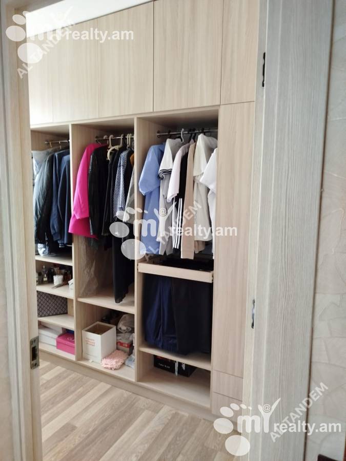 4 bedroom apartment for sale خیابان ا. کاخاتریان, عربگیر ایروان, 159609