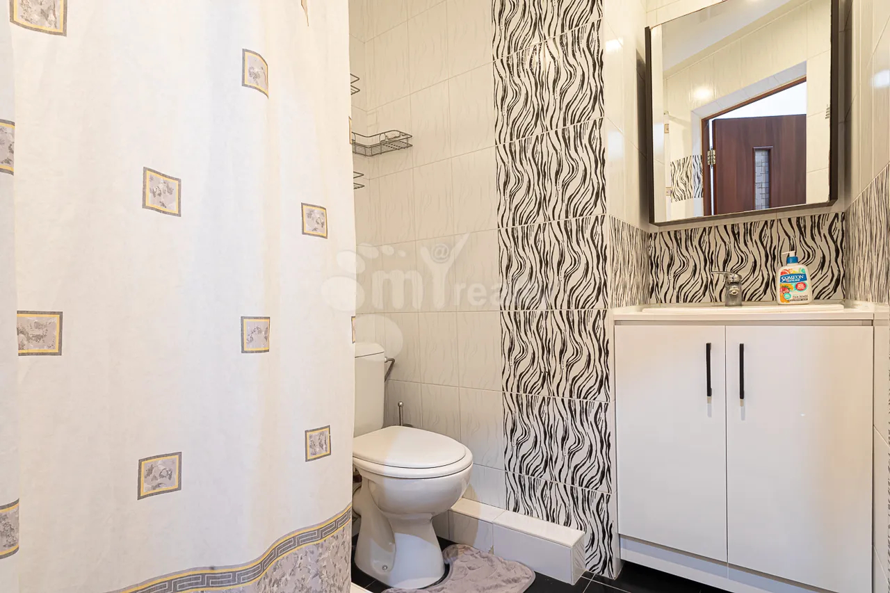 3 bedroom apartment for rent خیابان د. دِمیرچیان, مرکز شهر ایروان, 158777