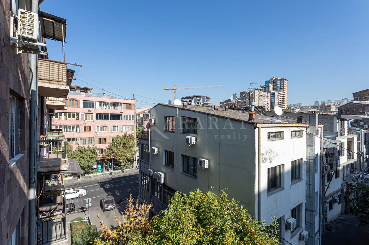 3 bedroom apartment for sale Nalbandyan St, Center Yerevan, 157229