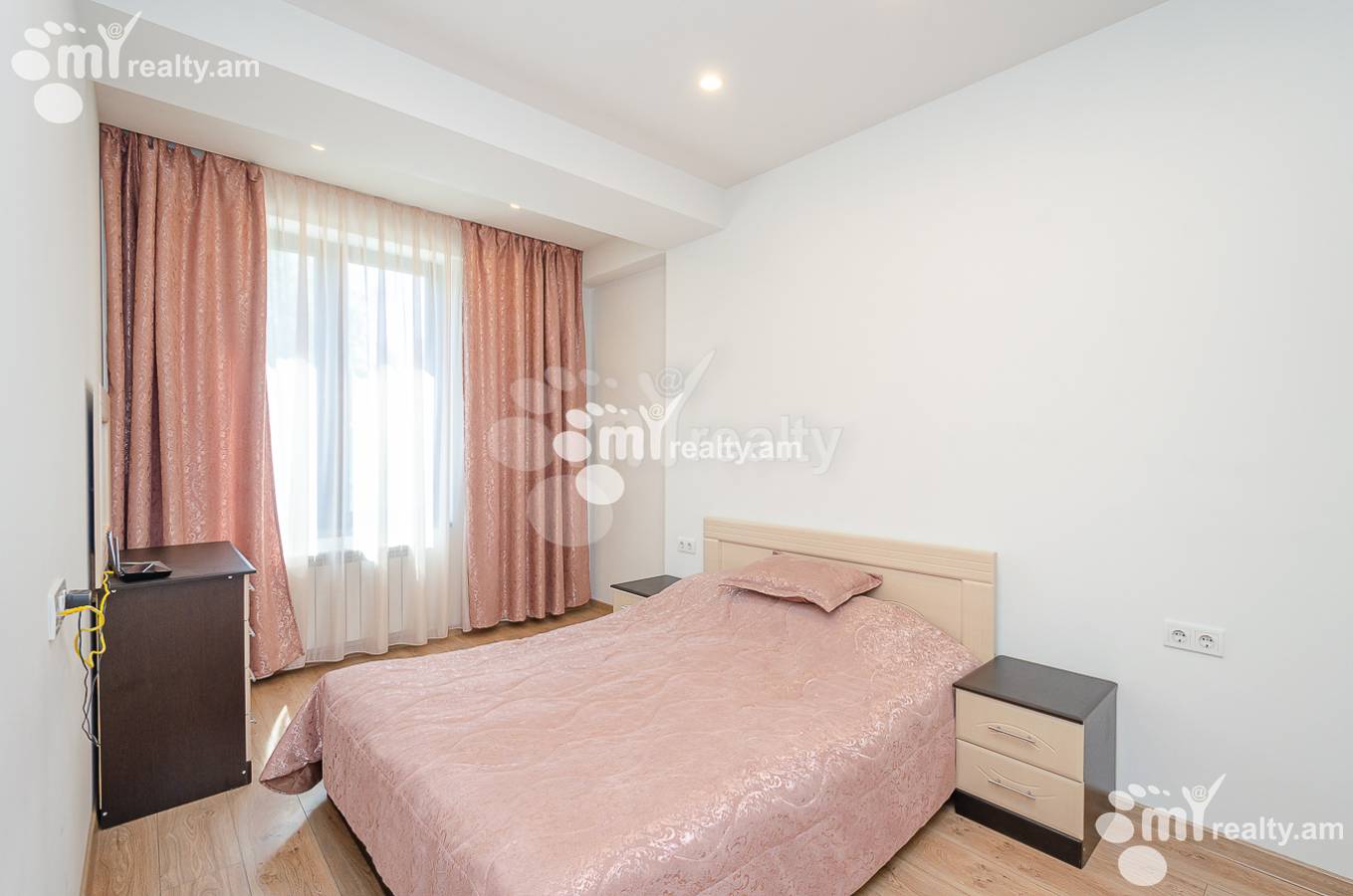 3 սենյականոց բնակարան վարձով Օրբելի Եղբայրների փող, Արաբկիր Երևան, 153130