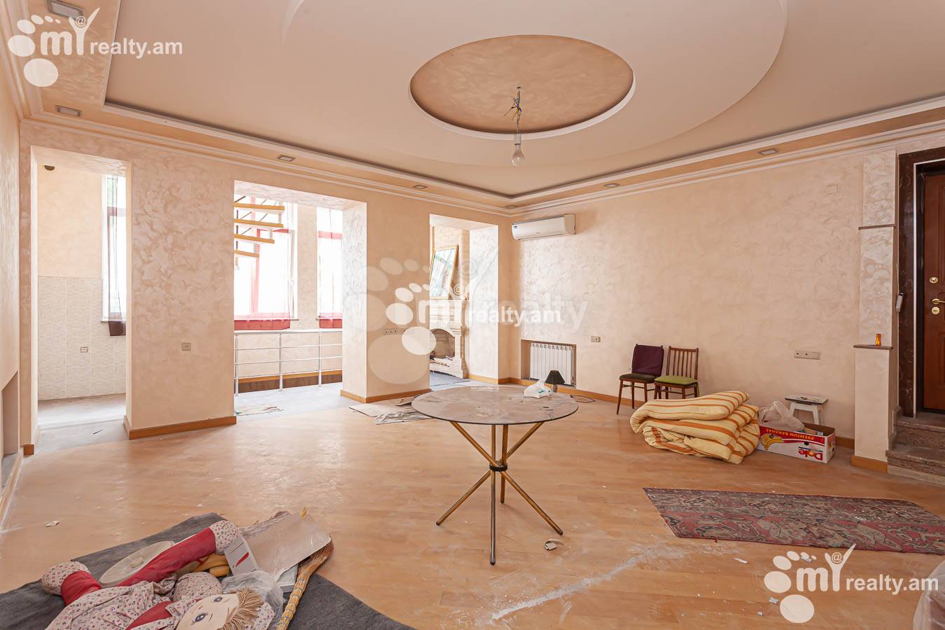 Снять 4 комнатную квартиру Сарян ул, Центр Ереван, 152735