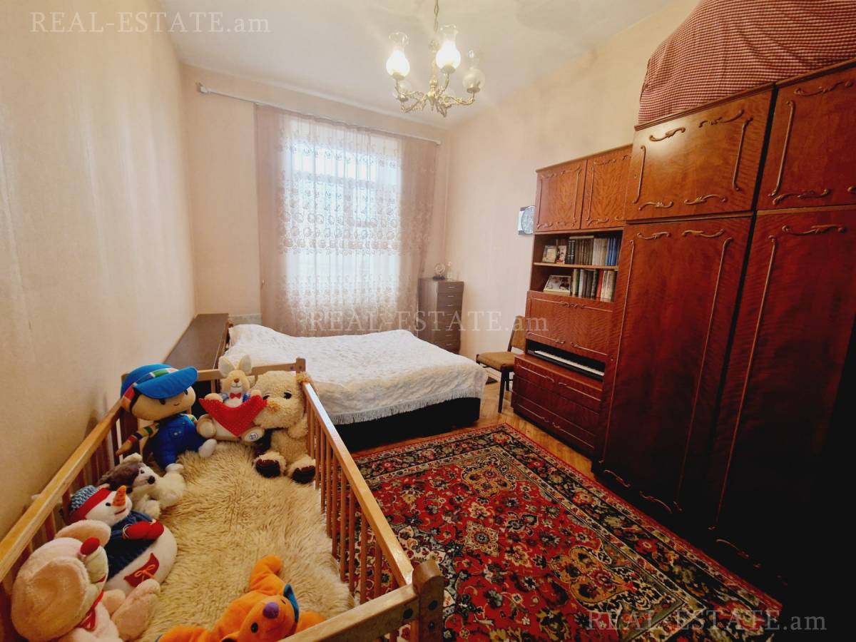 3 bedroom apartment for sale محله کیلیکیا, مرکز شهر ایروان, 130748