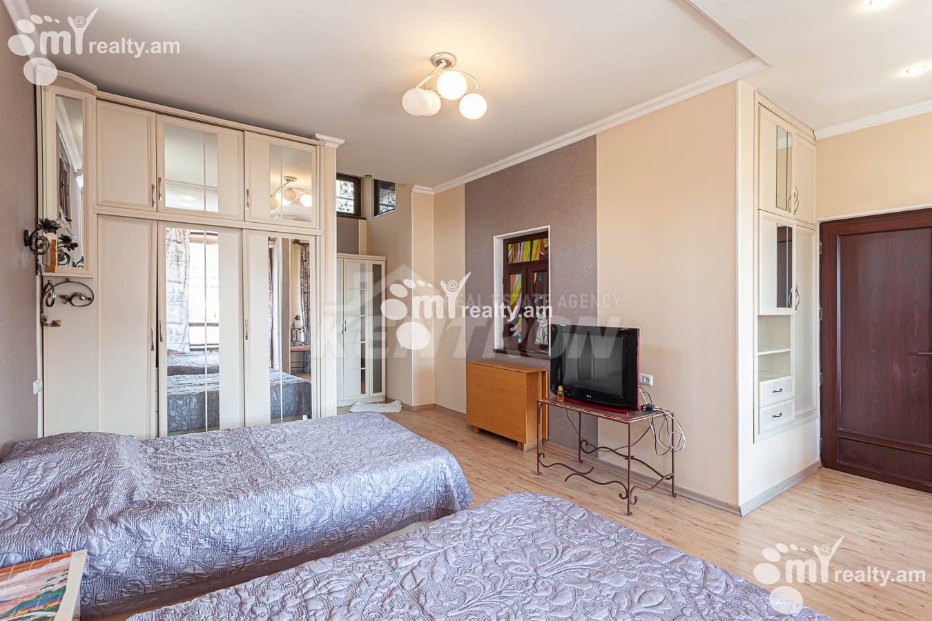 Снять 2 комнатную квартиру Маштоца пр, Центр Ереван, 153328