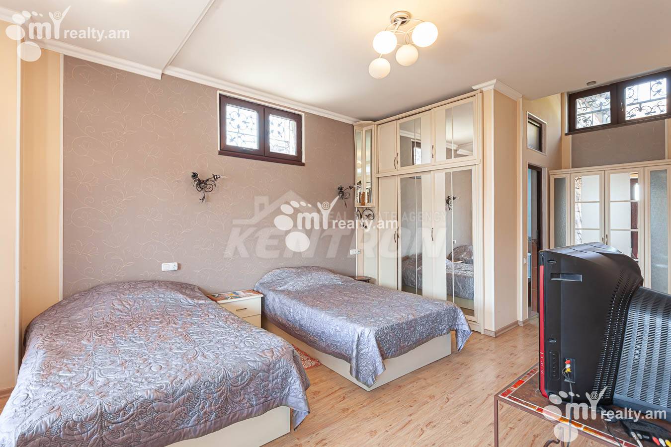 Снять 2 комнатную квартиру Маштоца пр, Центр Ереван, 153328