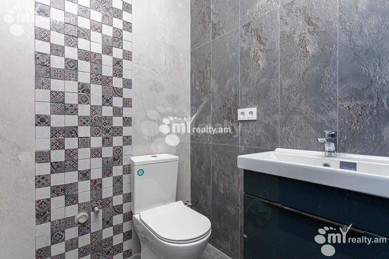 2 bedroom apartment for sale خیابان آرگیشتی, مرکز شهر ایروان, 142916