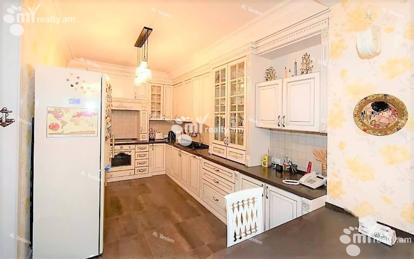 Купить 4 комнатную квартиру Цицернакаберд шоссе, Центр Ереван, 122548