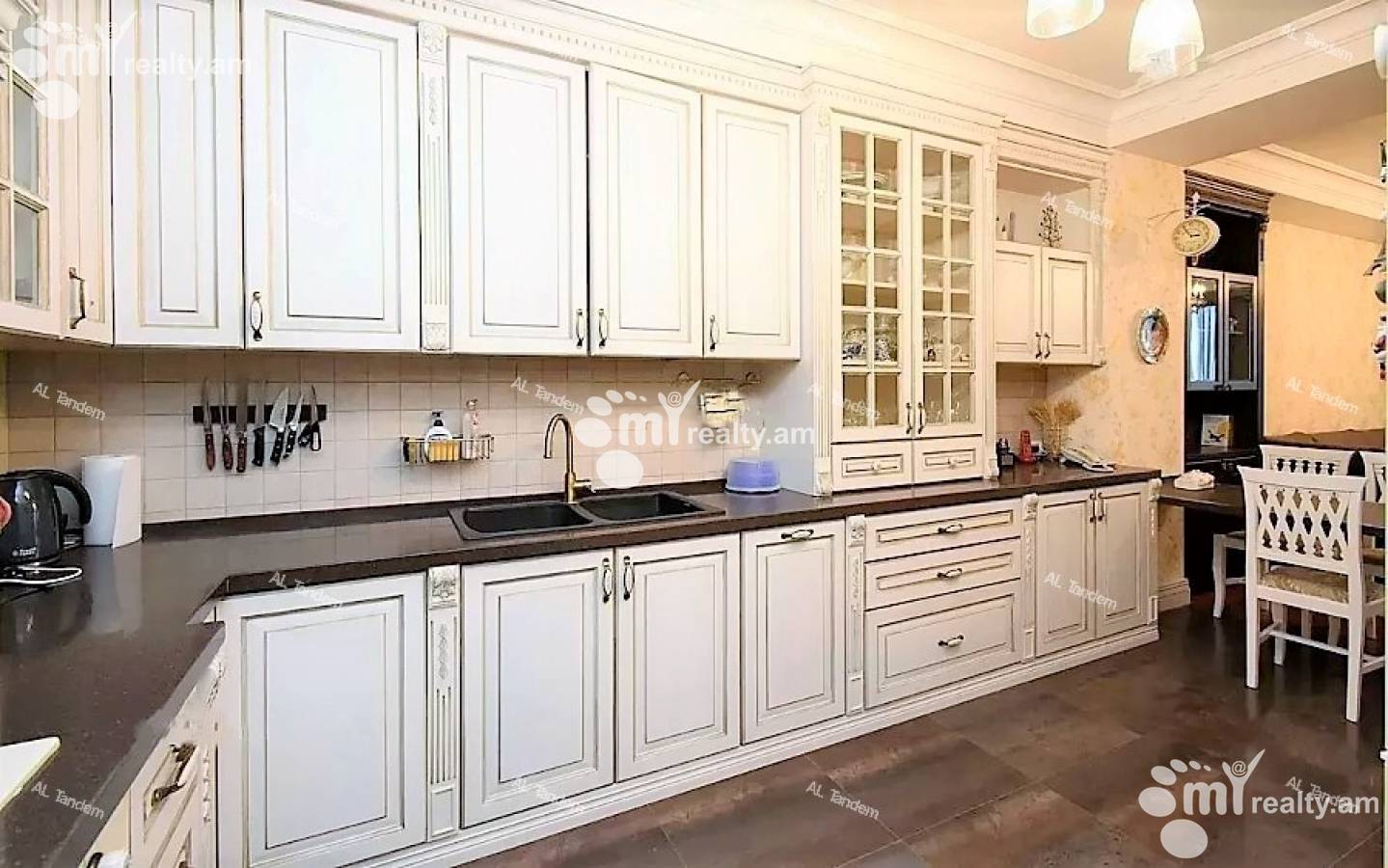 Купить 4 комнатную квартиру Цицернакаберд шоссе, Центр Ереван, 122548