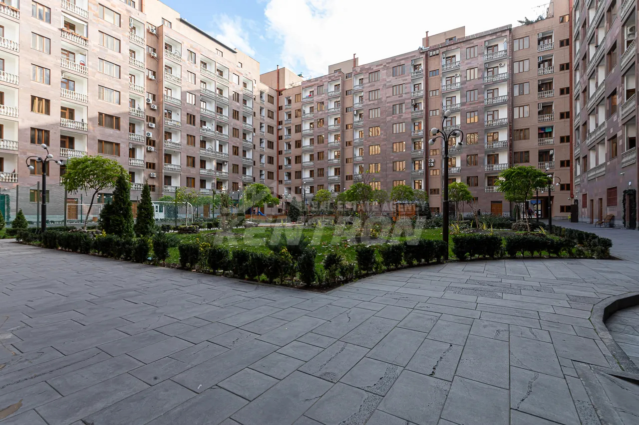 2 սենյականոց բնակարան  Ադոնց փող, Արաբկիր Երևան, 158284