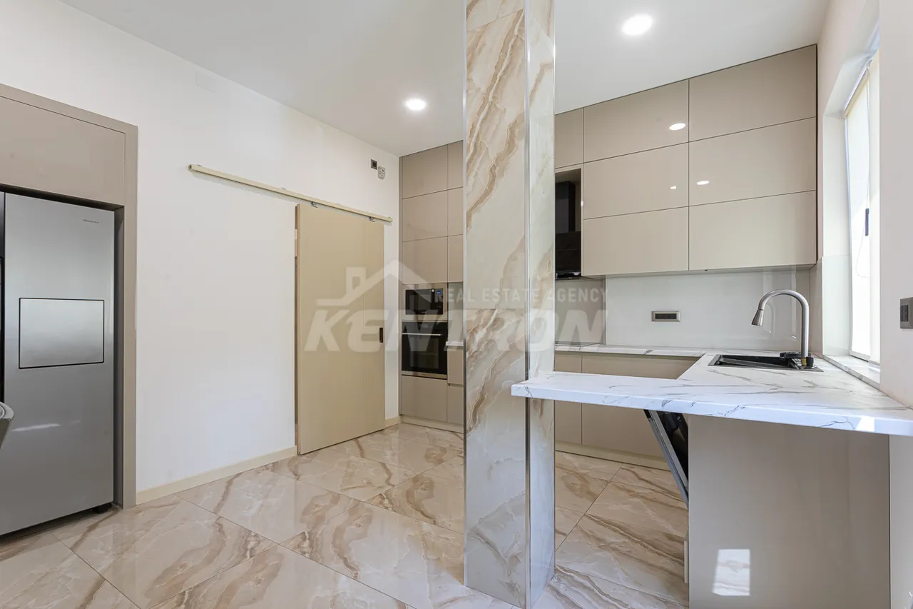 Commercial property for rent Mashtots Ave, Center Yerevan, 158865