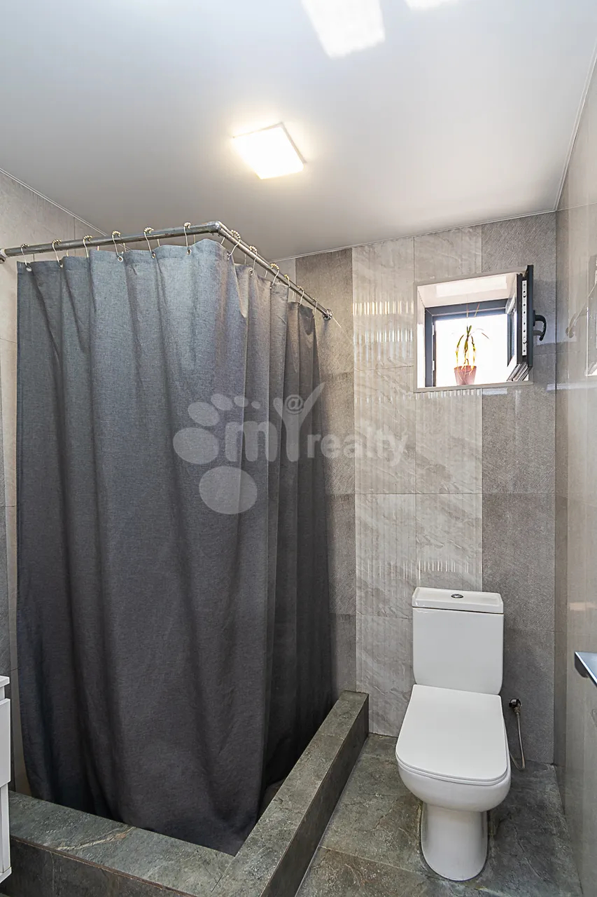 House for sale Lukashin St, Adshapnjak Yerevan, 161303