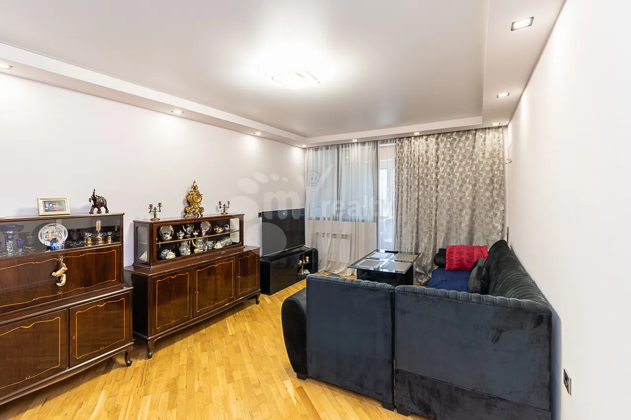 3 bedroom apartment for sale Orbeli Yeghbayrner   St, Arabkir Yerevan, 161210