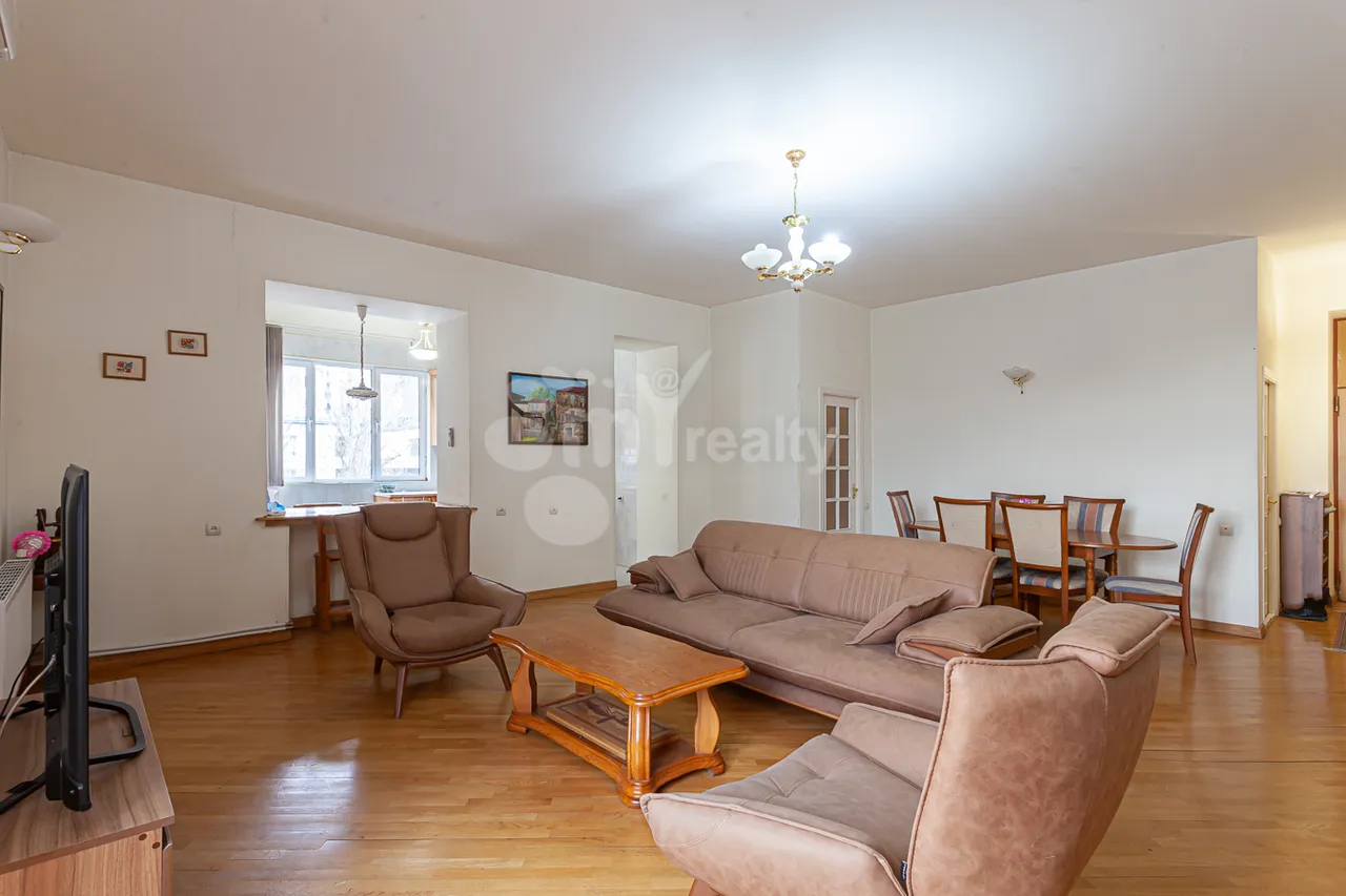 3 bedroom apartment for sale Mashtots Ave, Center Yerevan, 159983