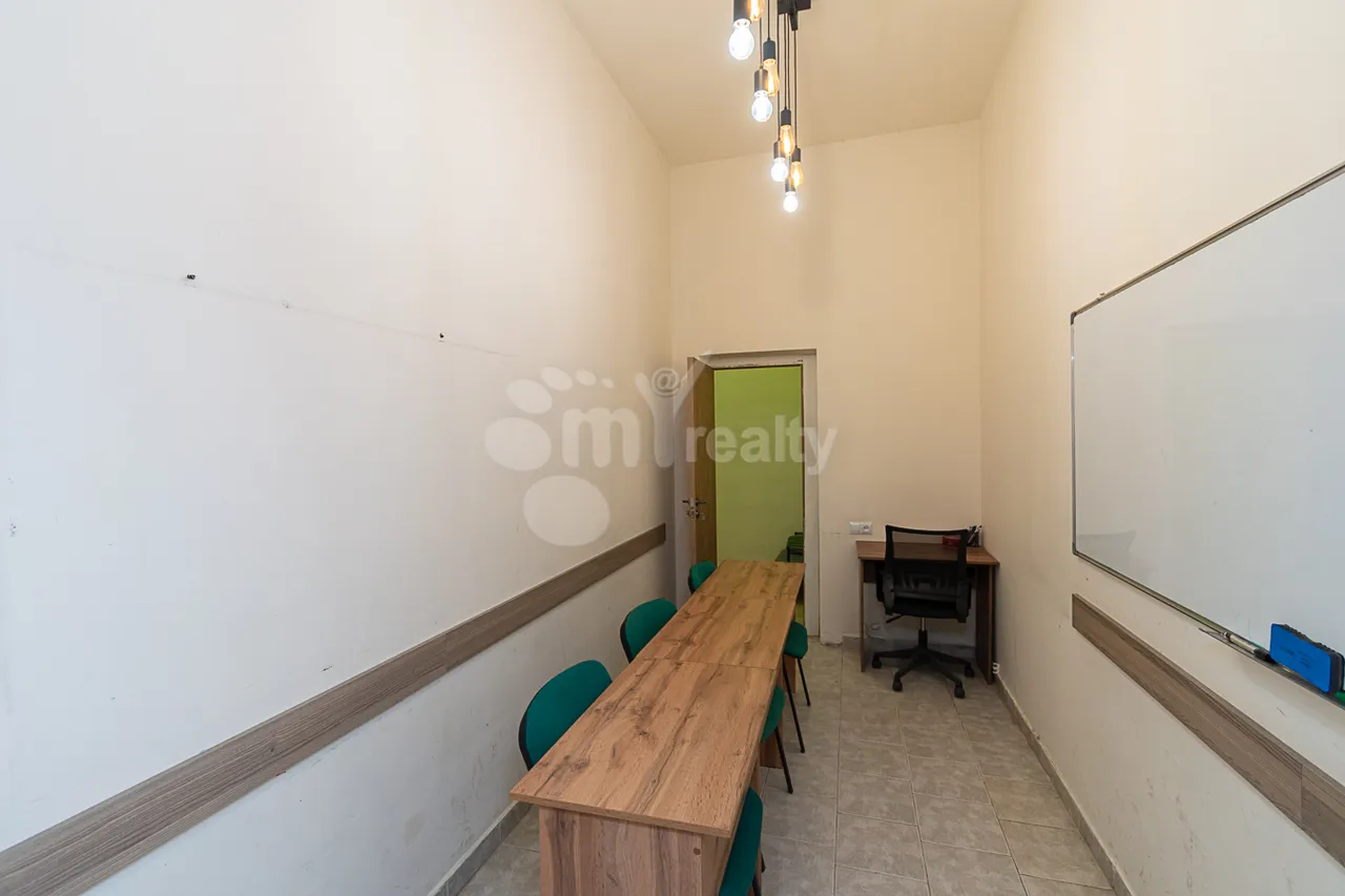 Commercial property for sale Tsarav Aghbyur St, Avan Yerevan, 160499