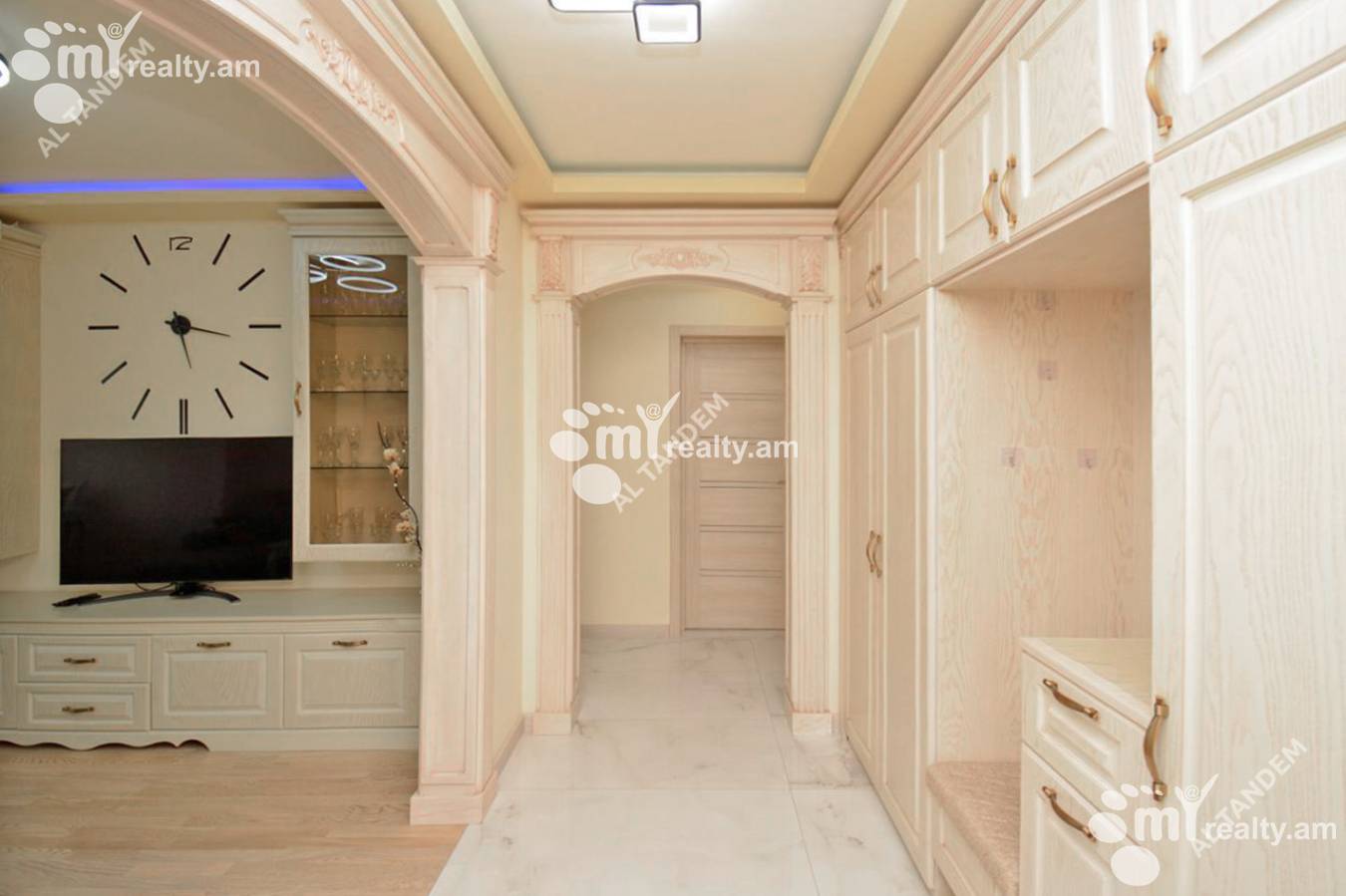 3 սենյականոց բնակարան վարձով Մոսկովյան փող, Կենտրոն Երևան, 160061