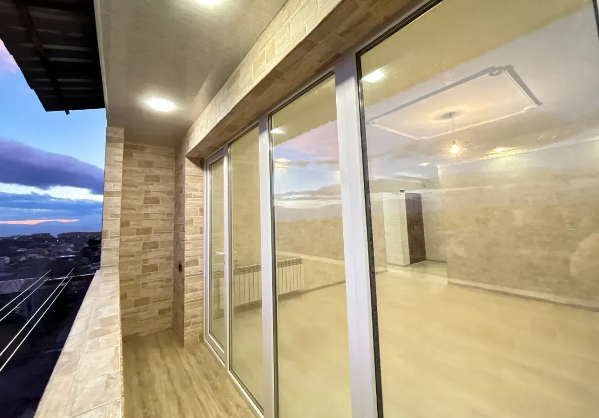 3 bedroom apartment for sale Z. Sarkavag St, Kanaqer-Zeytun Yerevan, 160707