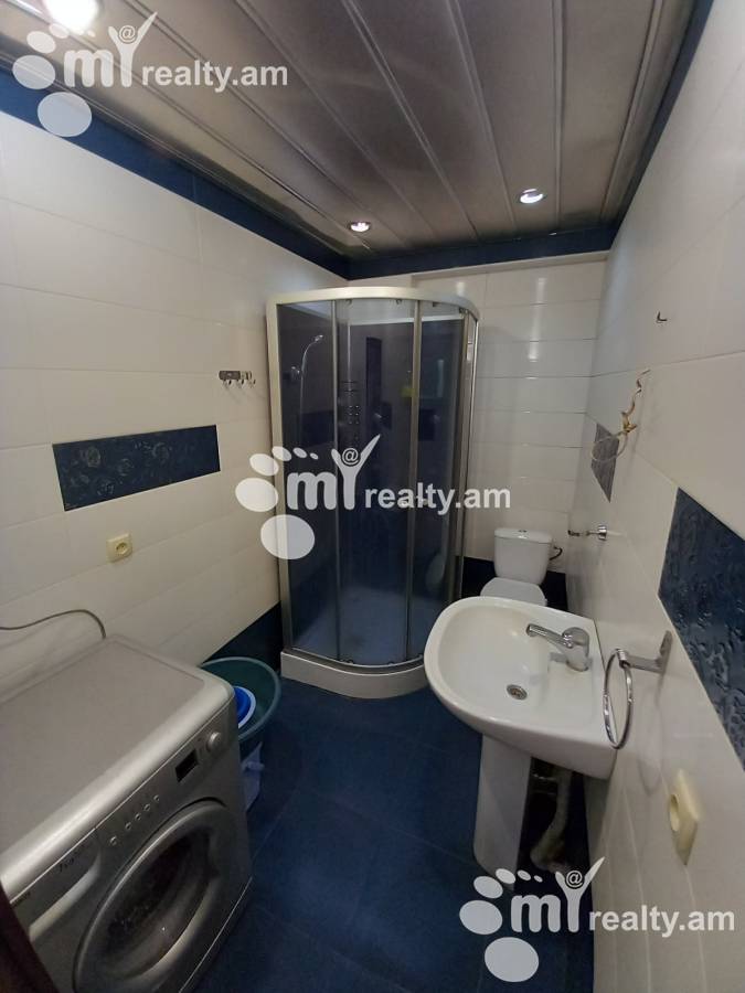 3 սենյականոց բնակարան  Խորենացու փող, Կենտրոն Երևան, 156484