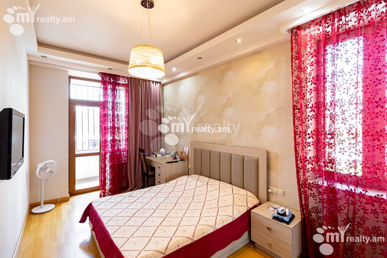 3 bedroom apartment for sale Ler. Kamsar St, Center Yerevan, 153195