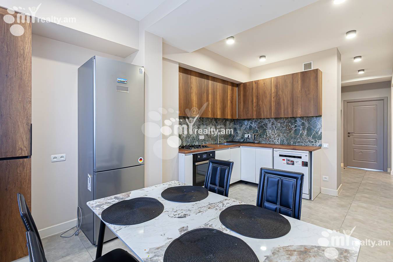 2 սենյականոց բնակարան վարձով Ազատության պող նր, Արաբկիր Երևան, 154239