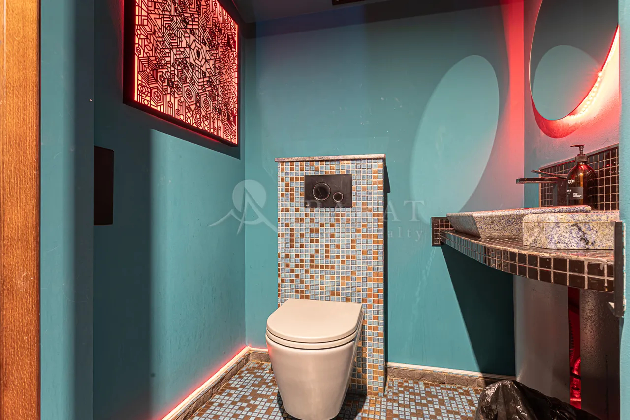 Commercial property for sale Saryan St, Center Yerevan, 157531