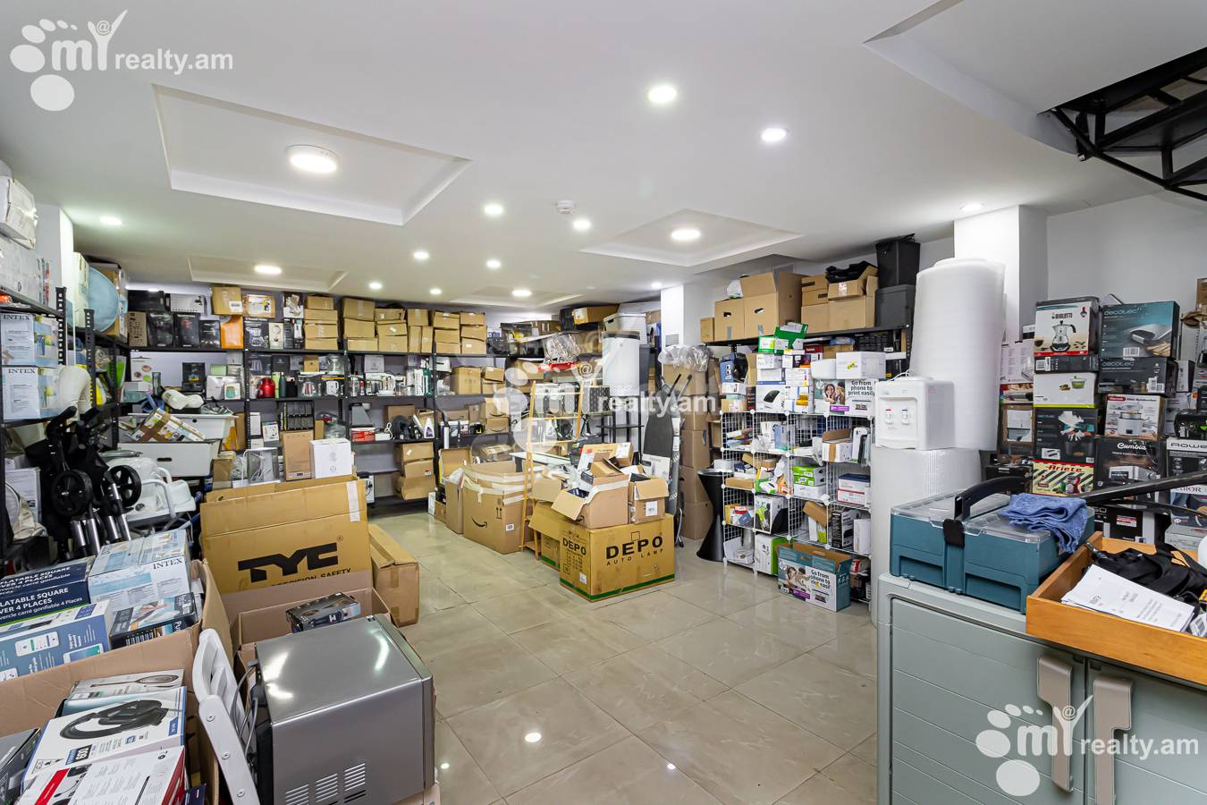 Commercial for sale خیابان هامباردزومیان, عربگیر ایروان, 155322