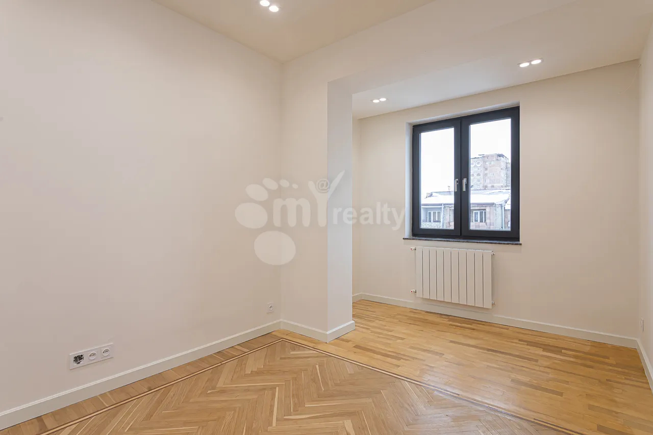 3 bedroom apartment for sale Sundukyan St, Arabkir Yerevan, 158588