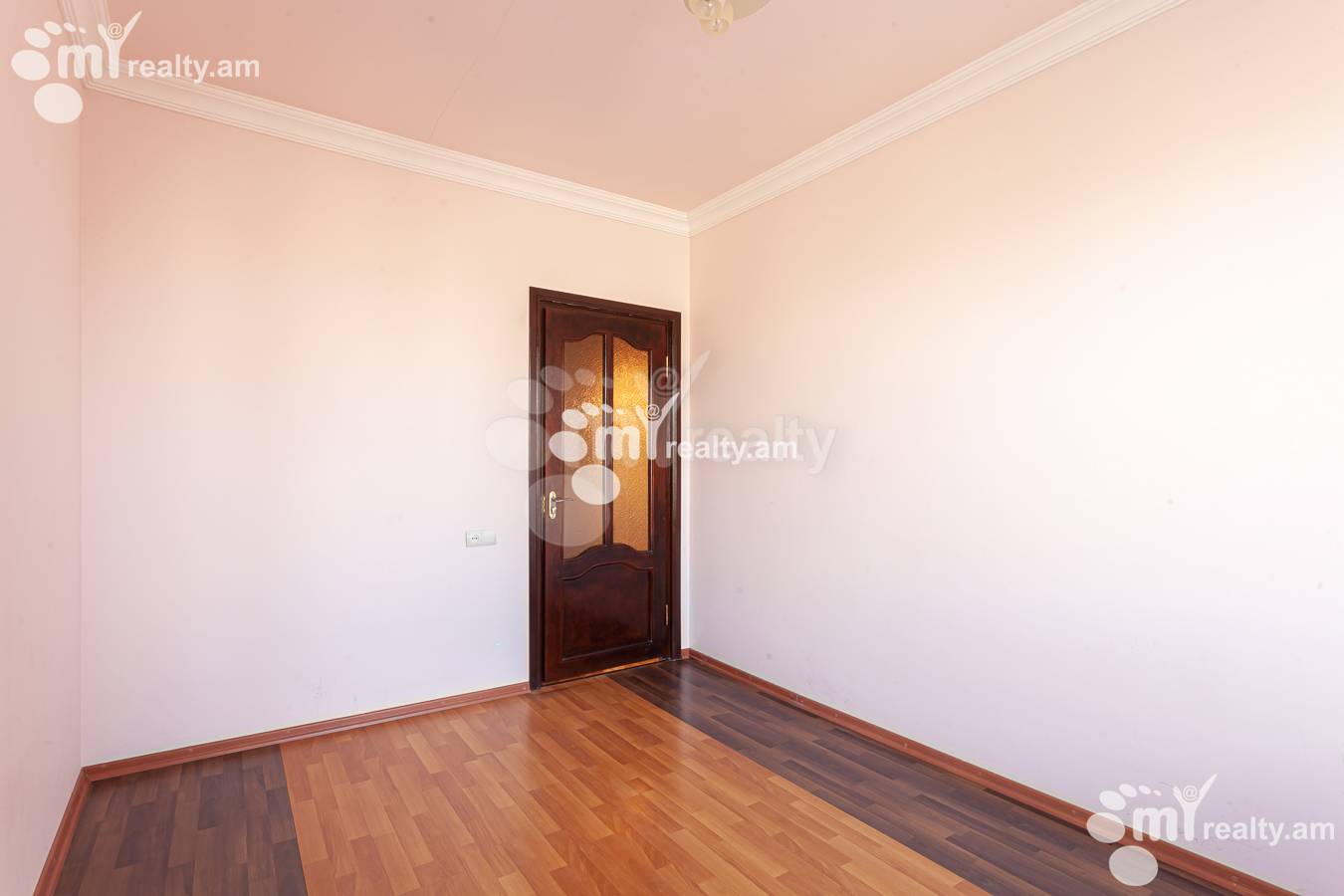 4 bedroom apartment for sale K. Ulnetsi St, Kanaqer-Zeytun Yerevan, 155447
