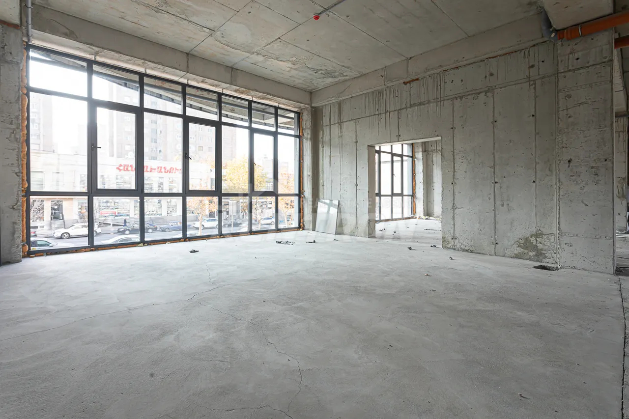 Commercial property for sale Paruyr Sevak  dis. 17 street, Awan Yerevan, 157751