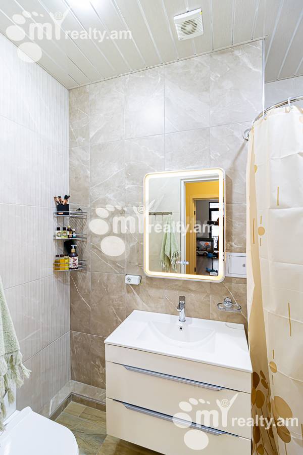 Купить 2 комнатную квартиру К. Улнеци ул., Канакер-Зейтун Ереван, 154648