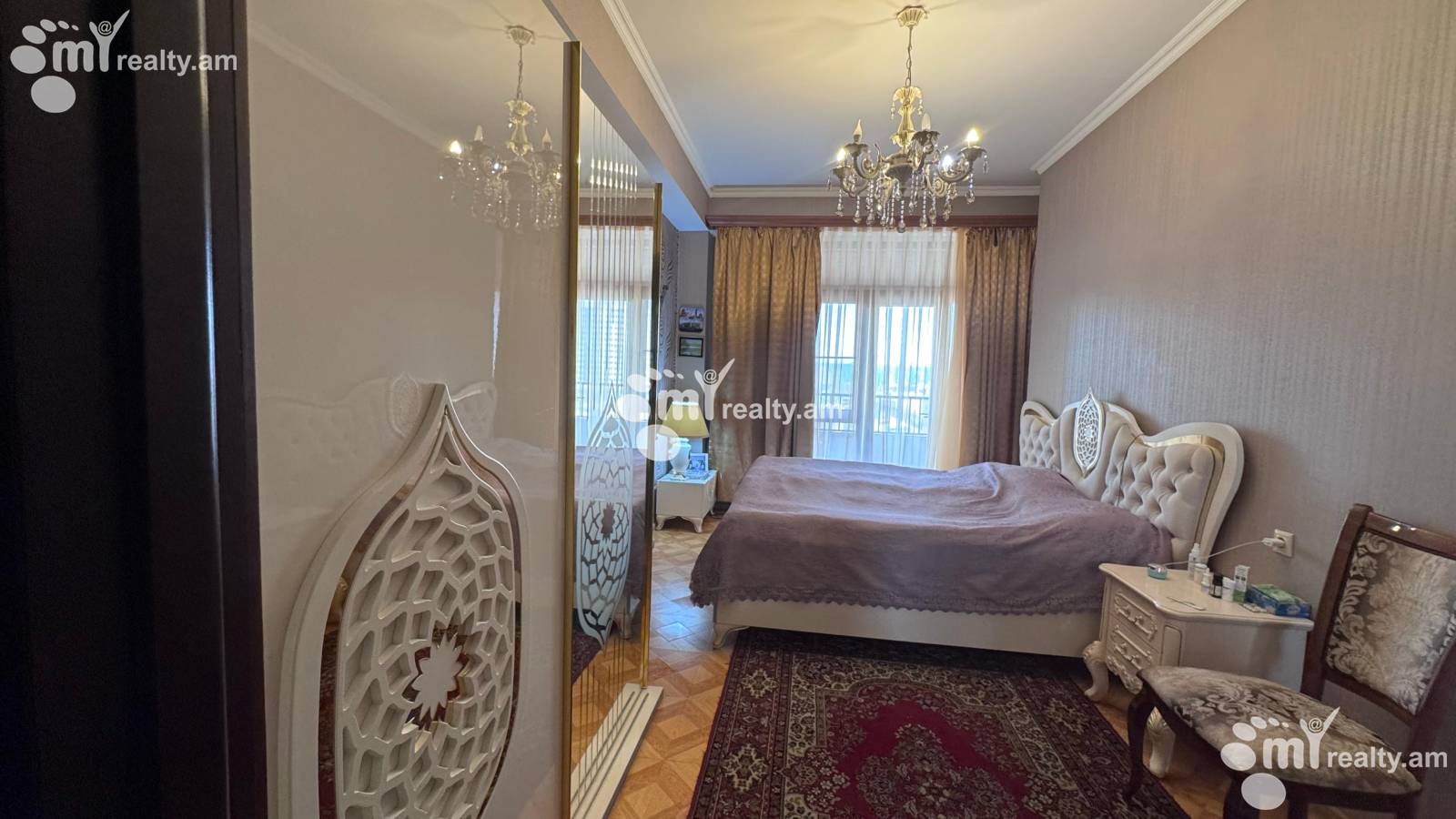 3 սենյականոց բնակարան  Վ.Վաղարշյան փող, Արաբկիր Երևան, 154975