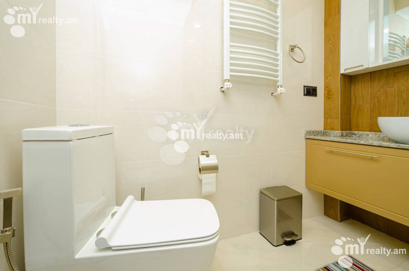 1 սենյականոց բնակարան վարձով Մաշտոցի պող, Կենտրոն Երևան, 151493