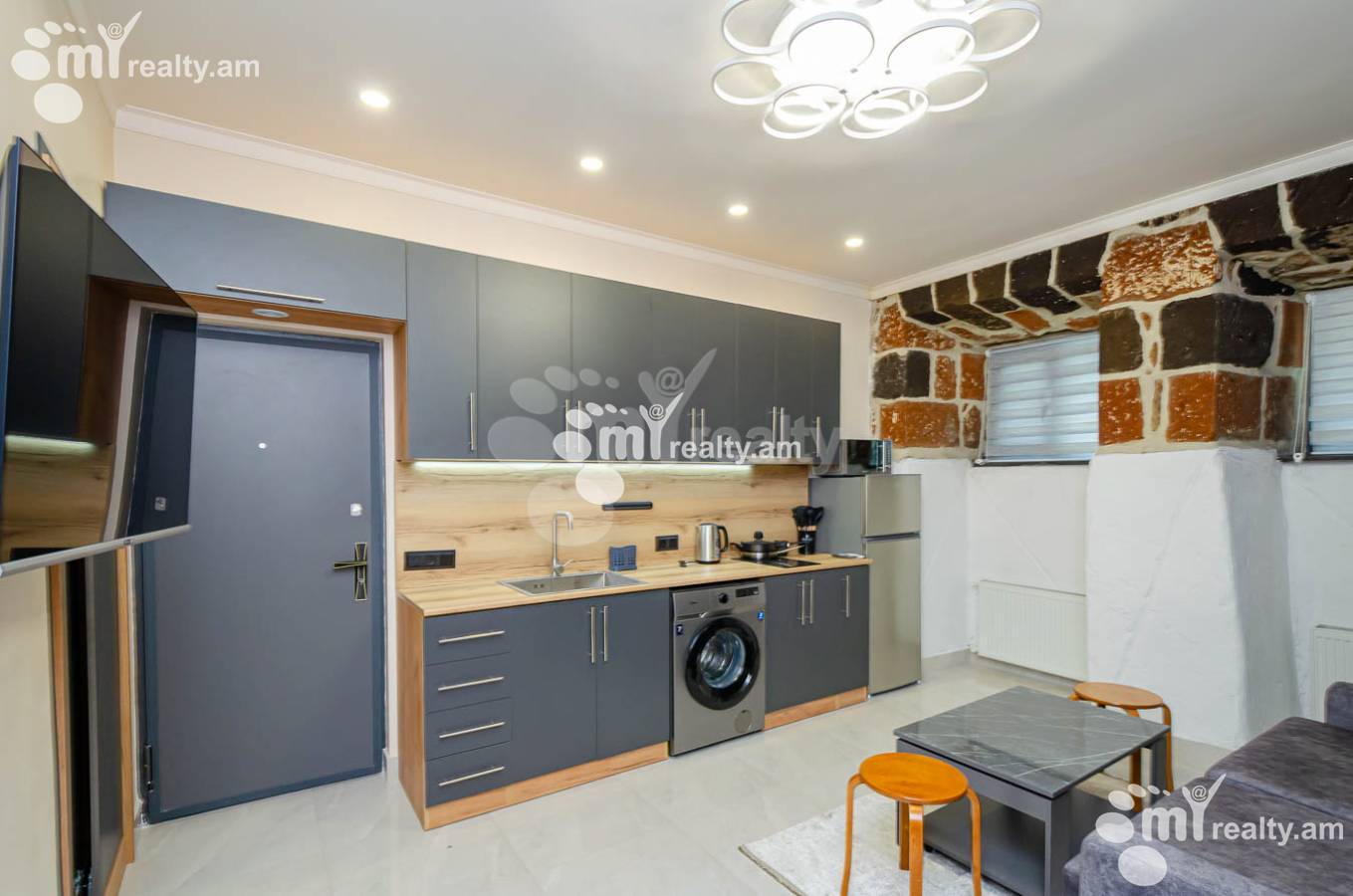 1 սենյականոց բնակարան վարձով Մաշտոցի պող, Կենտրոն Երևան, 151493