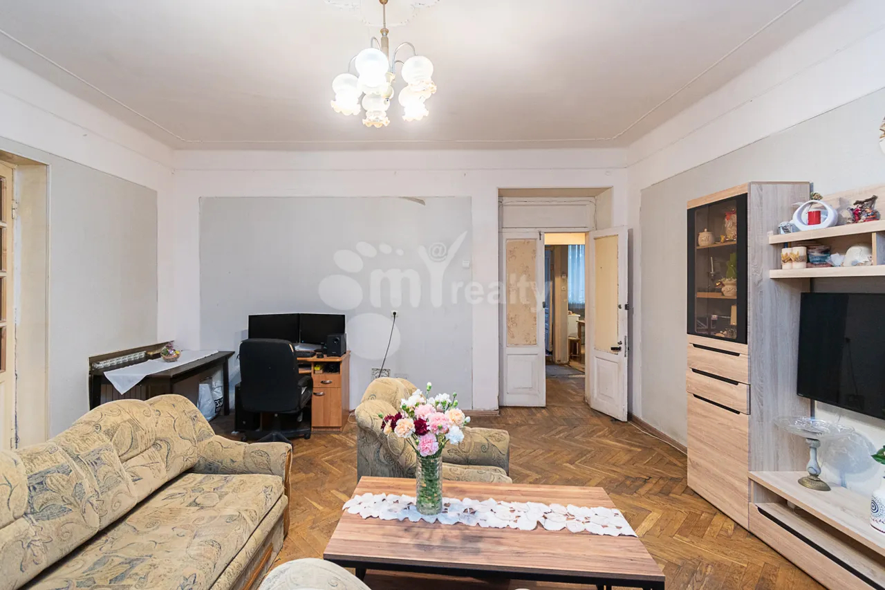 2 bedroom apartment for sale خیابان موسکوویان, مرکز شهر ایروان, 160190