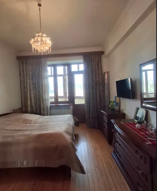 Купить 2 комнатную квартиру Аргишти ул, Центр Ереван, 160306