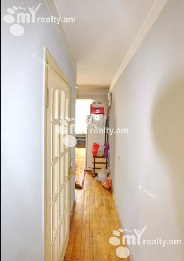 1 bedroom apartment for sale خیابان ماشتوتس, مرکز شهر ایروان, 124735