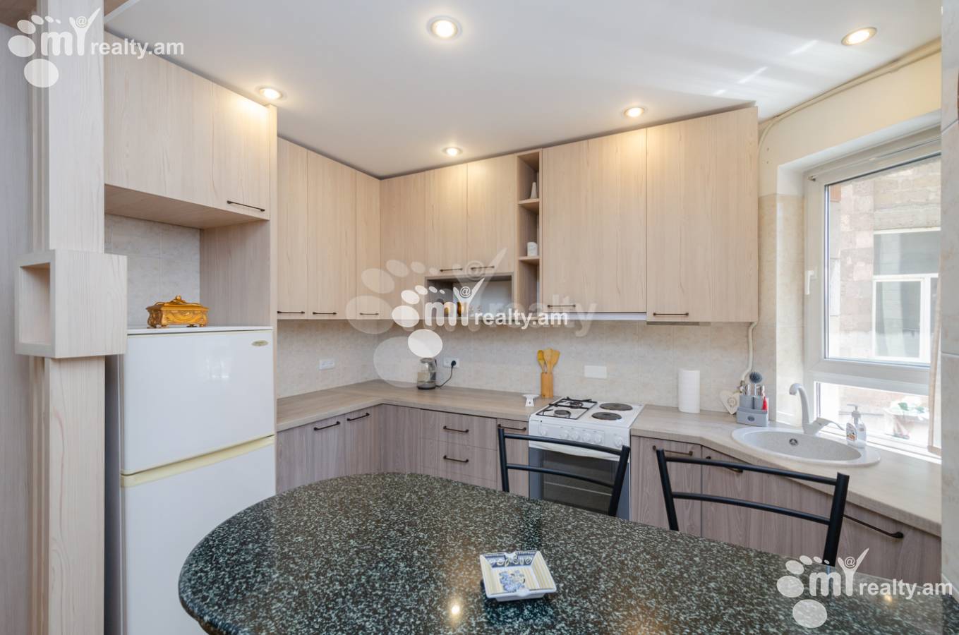 2 bedroom apartment for sale Amiryan St, Center Yerevan, 138266