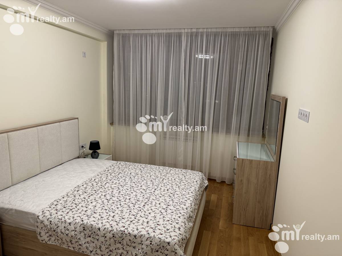 3 bedroom apartment for sale Koghbatsi St, Center Yerevan, 156029