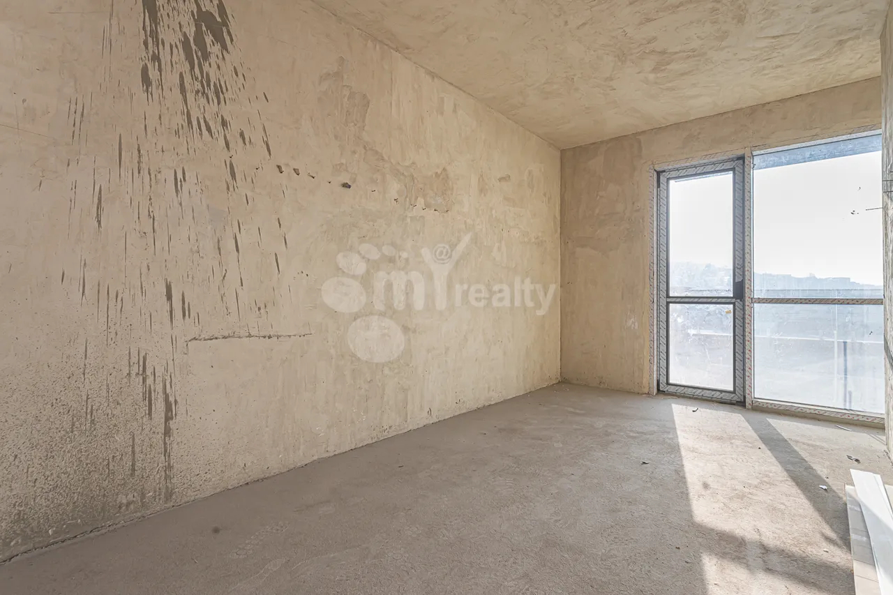 4 bedroom apartment for sale خیابان رُستُم, مرکز شهر ایروان, 158378