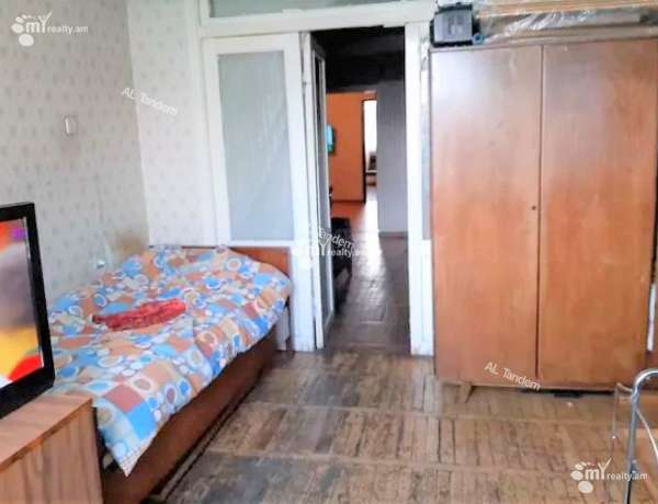 3-senyakanoc-bnakaran-vacharq-Yerevan-Center