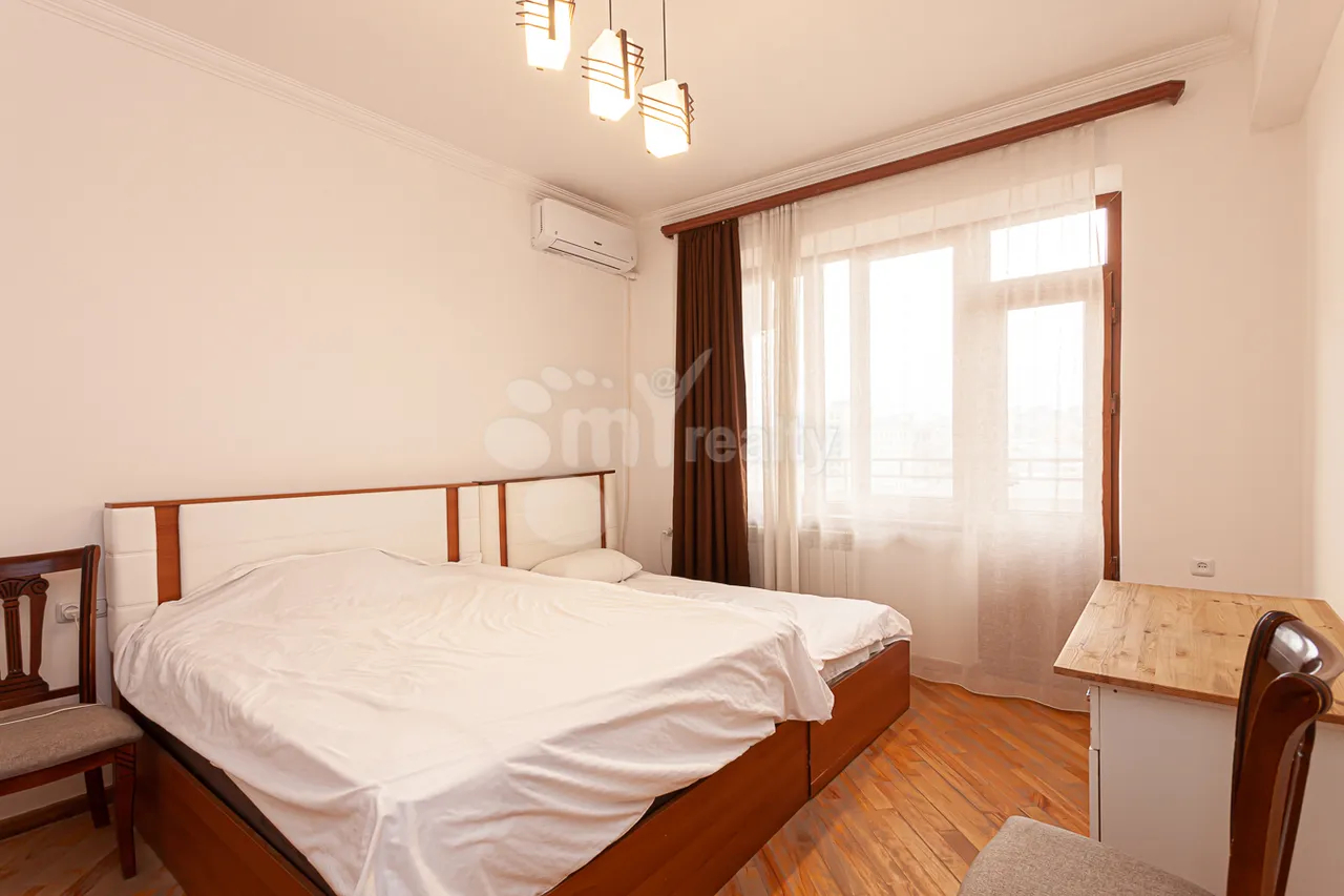 2 bedroom apartment for sale خیابان آرگیشتی, مرکز شهر ایروان, 161835