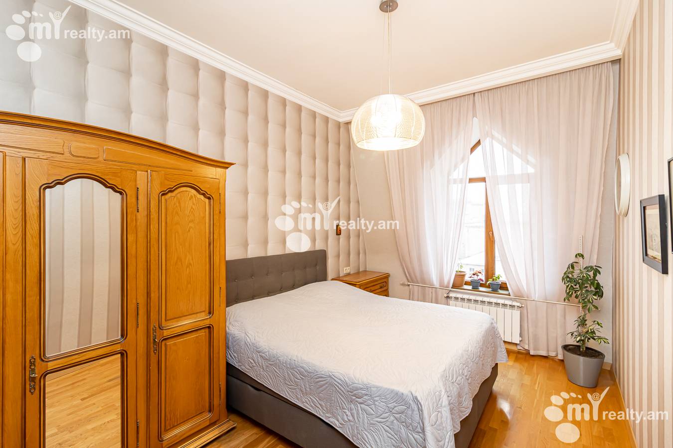 3 սենյականոց բնակարան  Բայրոնի փող, Կենտրոն Երևան, 143838