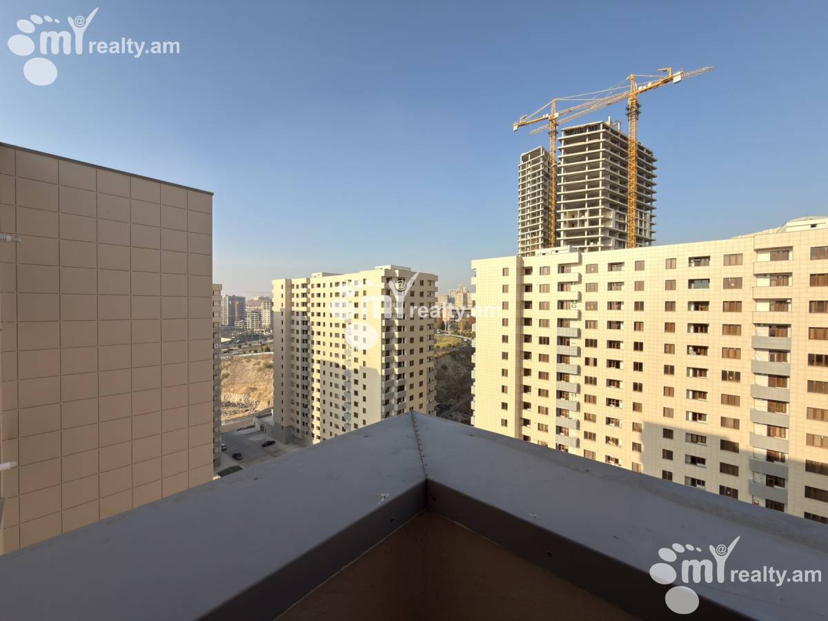 3 bedroom apartment for sale M․ Melqonyan str, مرکز شهر ایروان, 159089