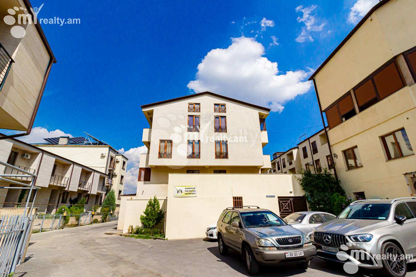 6 սենյականոց բնակարան  Ծարավ Աղբյուրի փող., Ավան Երևան, 152028