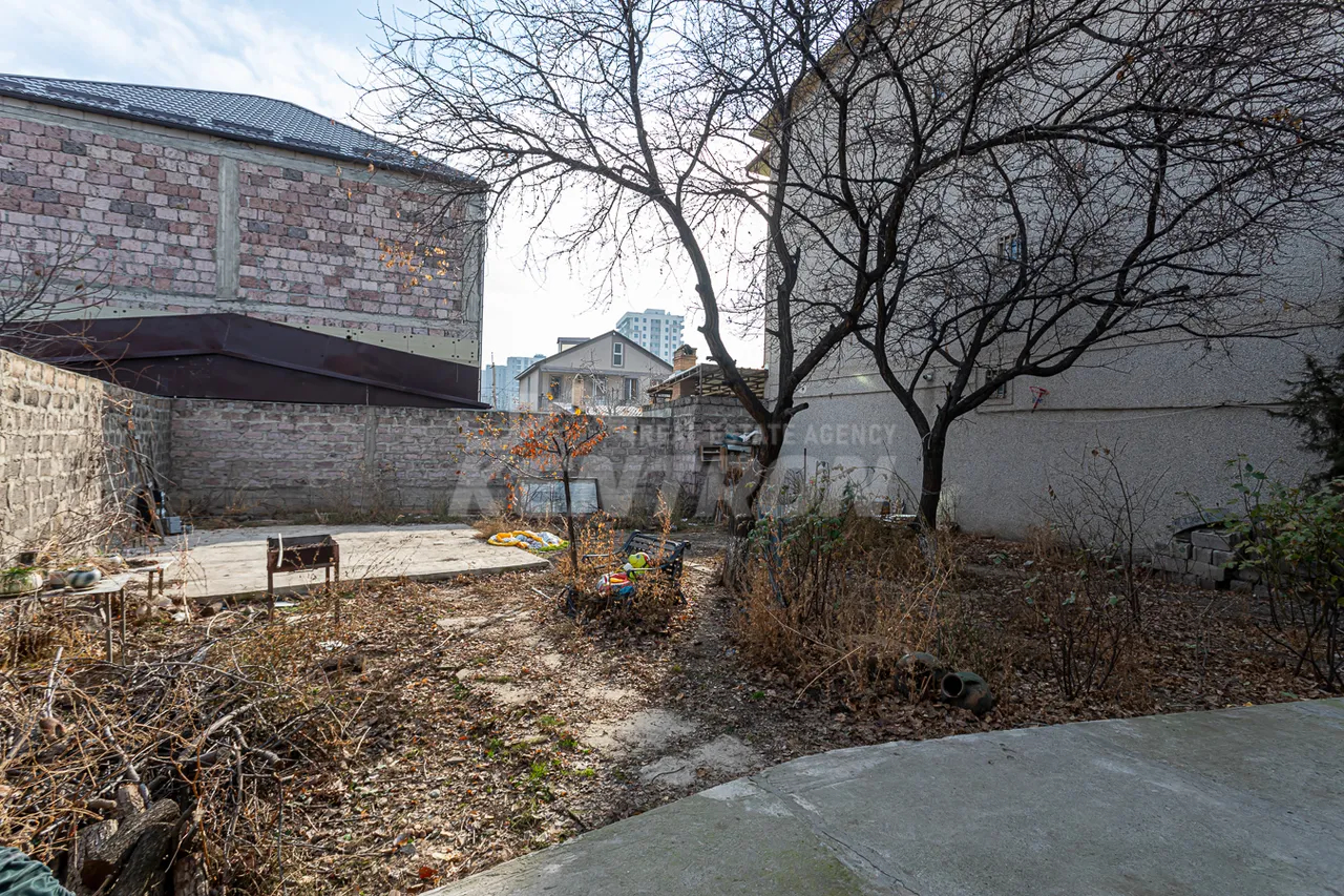 House for sale Paruyr Sevak dis. 1st street, Avan Yerevan, 158500