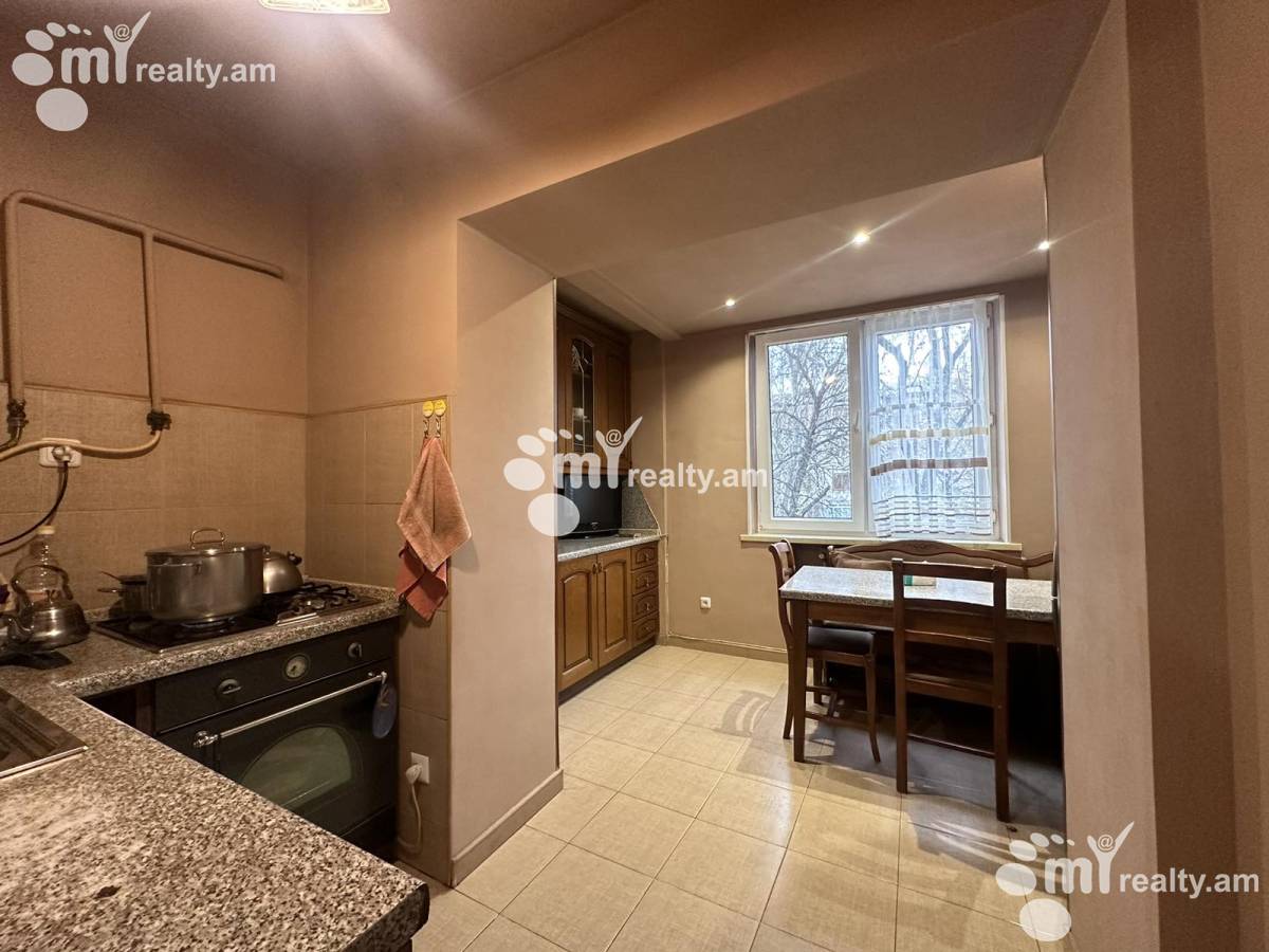 Купить 3 комнатную квартиру В.Вагаршян ул, Арабкир Ереван, 156493