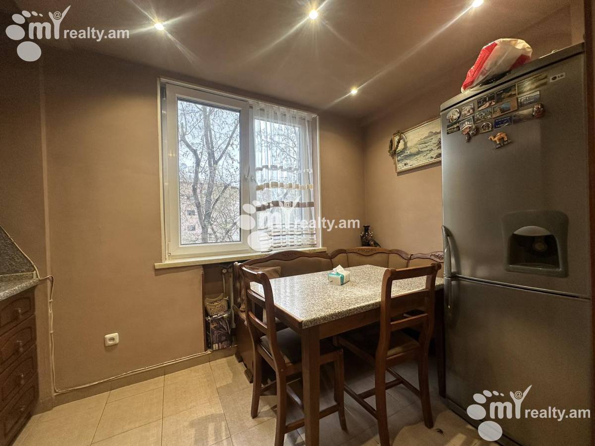 Купить 3 комнатную квартиру В.Вагаршян ул, Арабкир Ереван, 156493