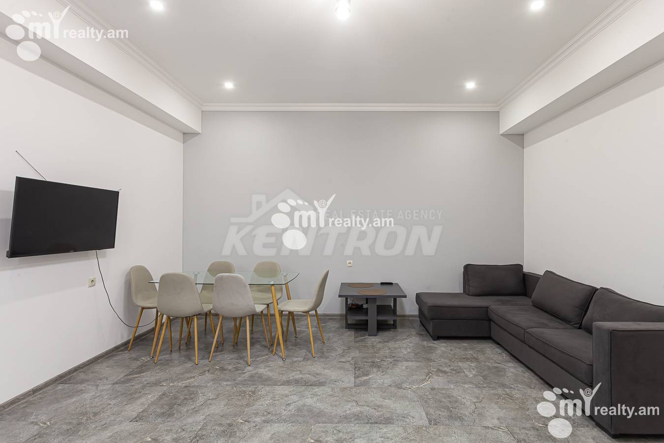 2 սենյականոց բնակարան  Հանրապետության փող, Կենտրոն Երևան, 152418