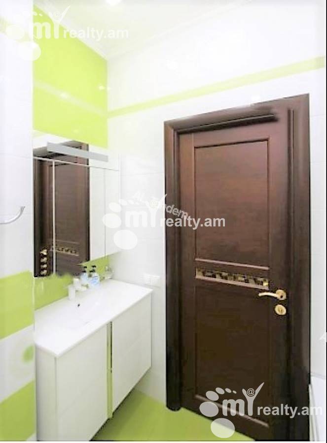 4 bedroom apartment for rent Aram St, Center Yerevan, 135745