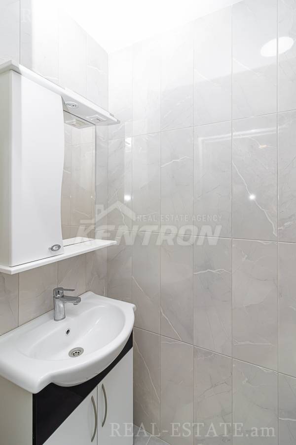 3 bedroom apartment for sale خیابان ن. تیگریانیان بن بست 1, عربگیر ایروان, 143475