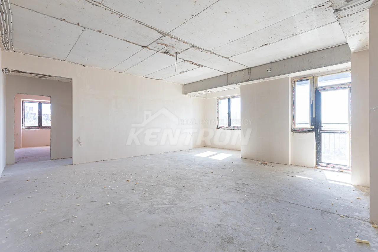 4 bedroom apartment for sale Emineski St, Kanaqer-Zeytun Yerevan, 157243