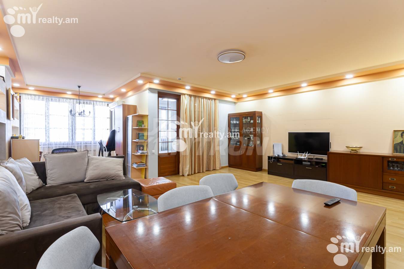 6 bedroom apartment for sale Aram St side, Center Yerevan, 154609